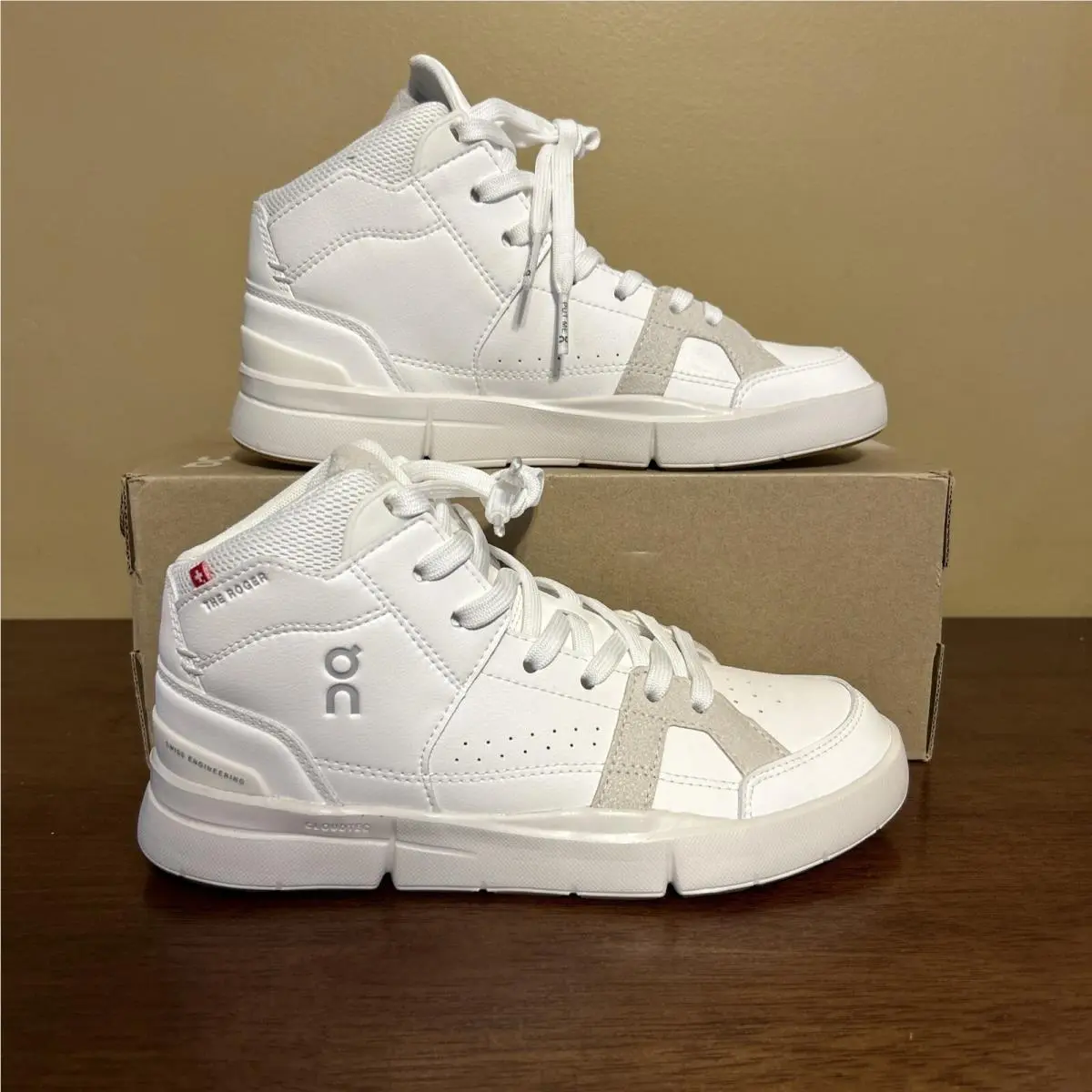 On-Running shoes - On THE ROGER - THE ROGER - 9898327 - White 1