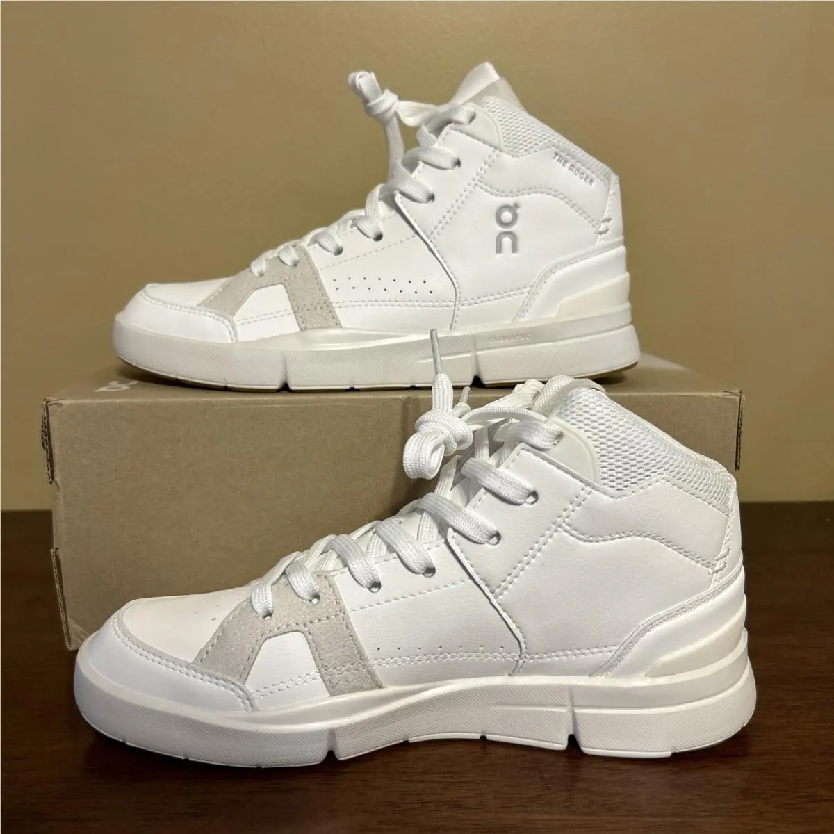 On-Running shoes - On THE ROGER - THE ROGER - 9898327 - White 2