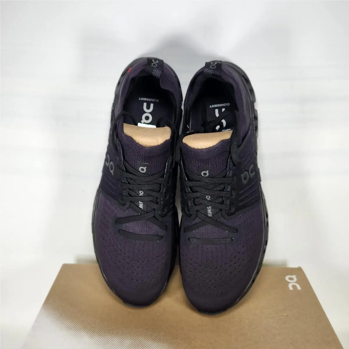 On-Running shoes - Cloudswift 4 - Cloudswift - Black 1