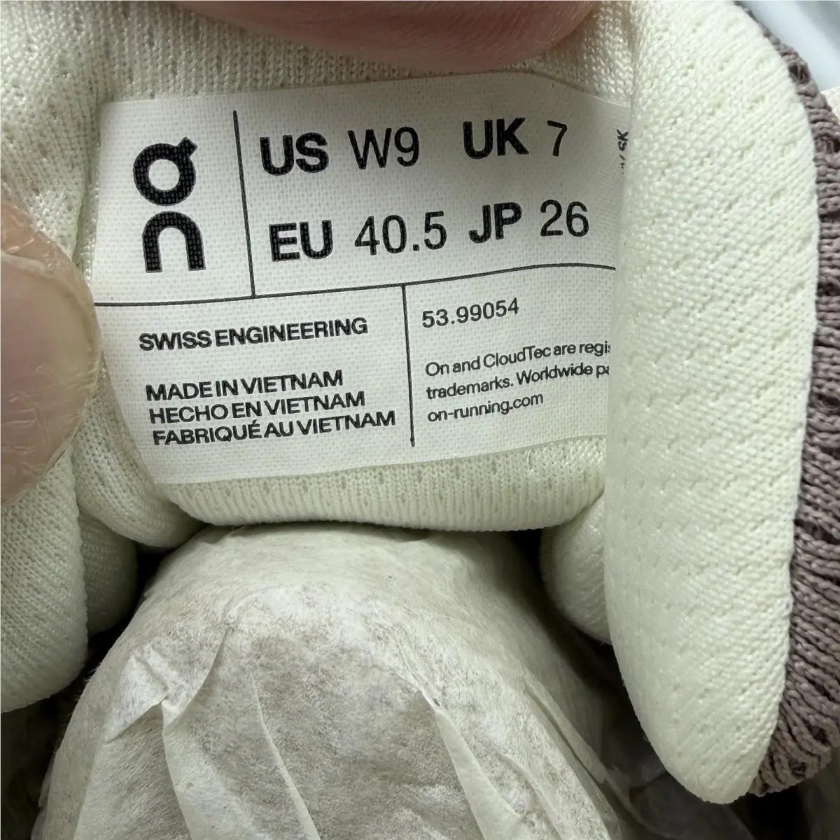 On-Running shoes - On Cloudtrax - Cloudtrax - 5399054 - Rose/Ivory (UPC: 7630440655022) 9