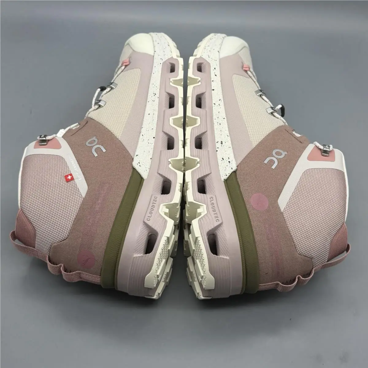On-Running shoes - On Cloudtrax - Cloudtrax - 5399054 - Rose/Ivory (UPC: 7630440655022) 4