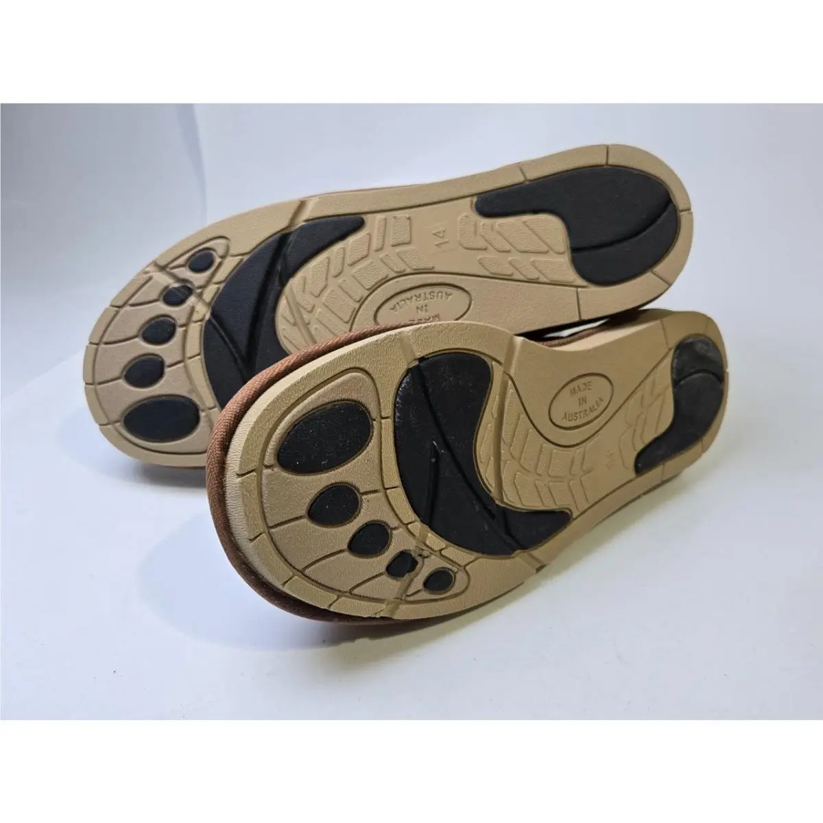 UGG shoes - Jumbo Ugg Australia Brown Sheepskin Size 14 - Brown 3
