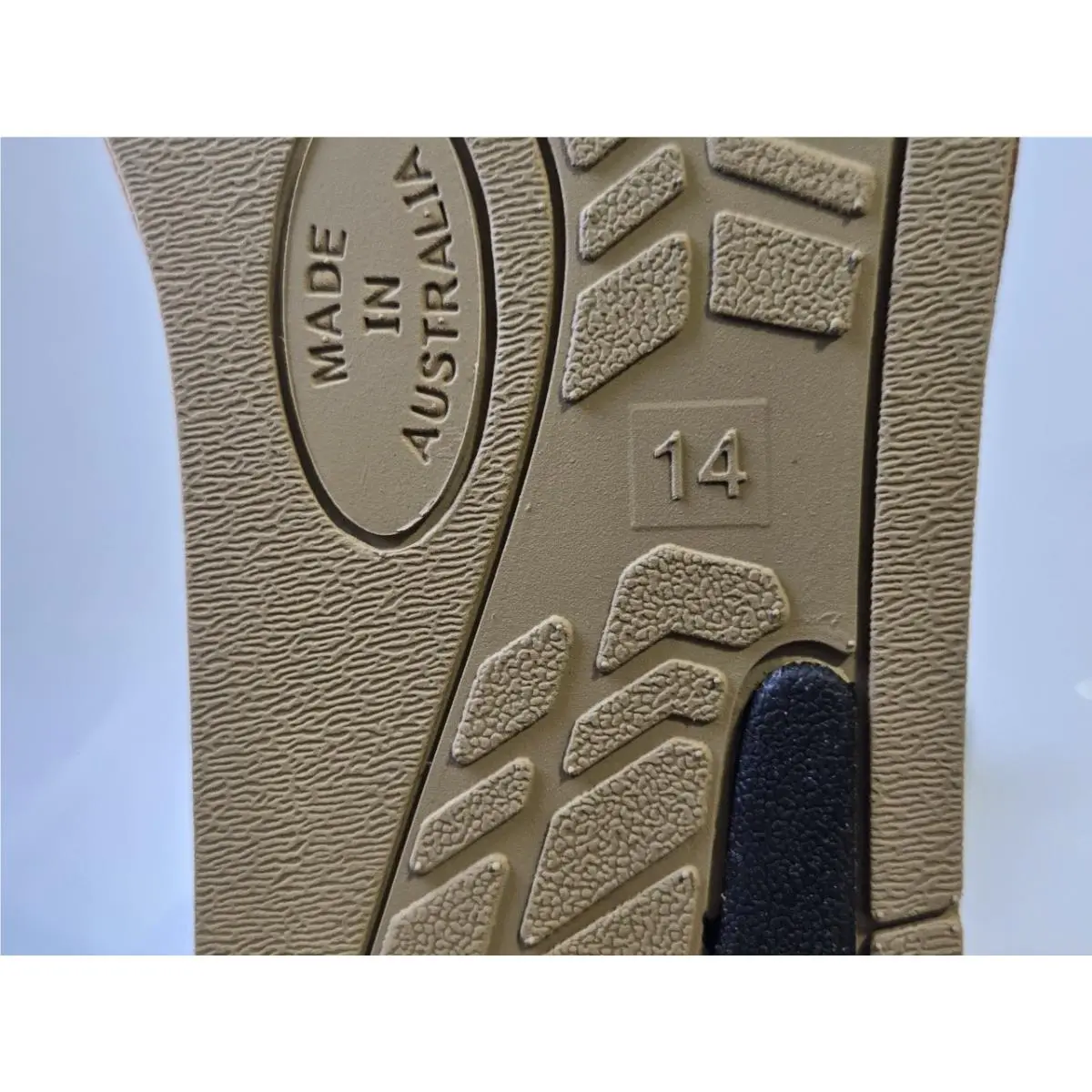 UGG shoes - Jumbo Ugg Australia Brown Sheepskin Size 14 - Brown 4