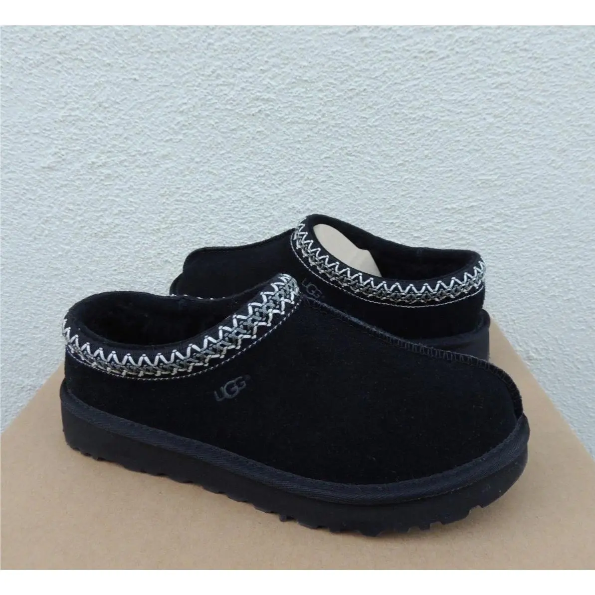 Ugg Tasman Black Suede/ Sheepskin Slippers Shoes Women US 9/ Eur 40
