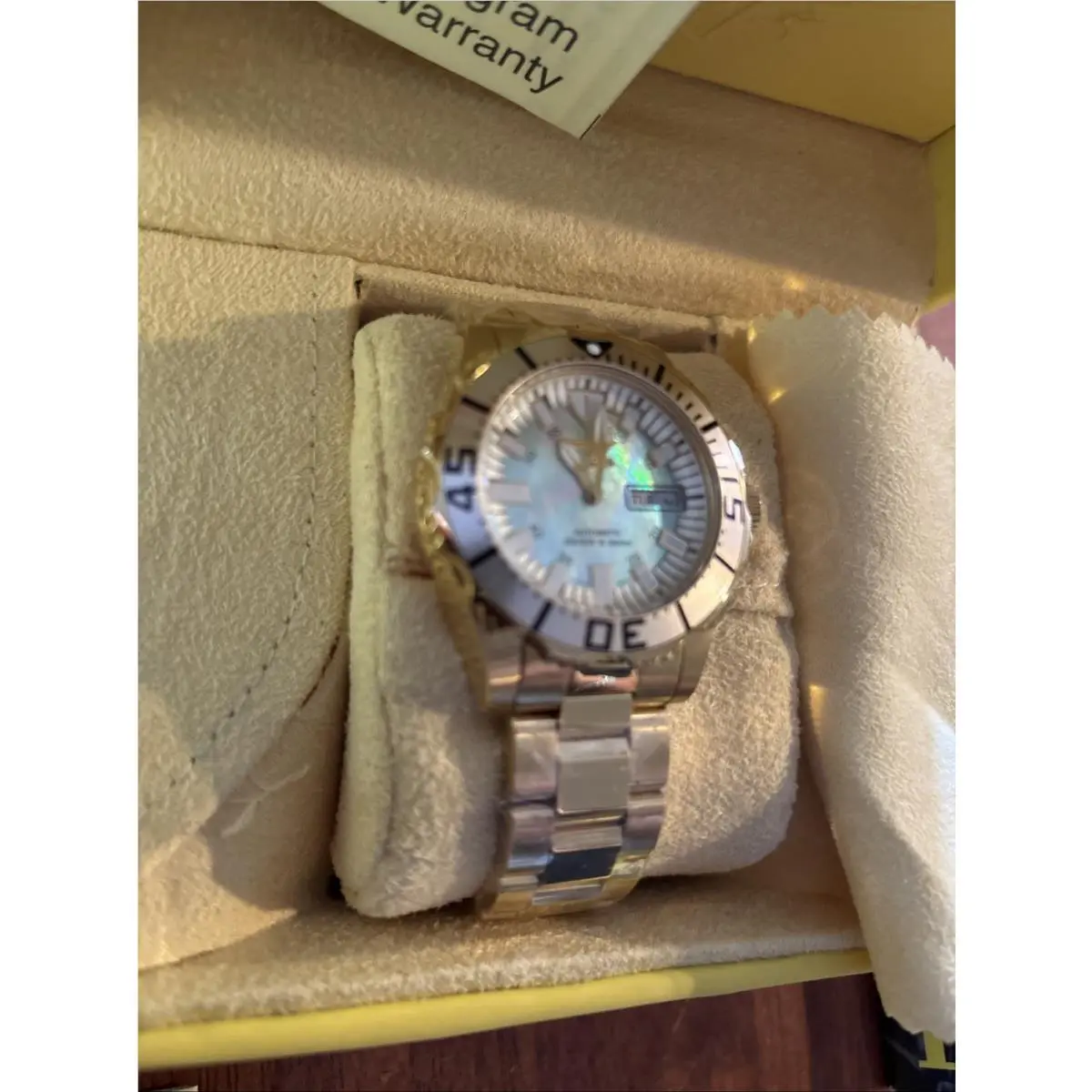 Men’s  2690 Pro Diver Automatic Wrist Watch Mother Of Pearl Dial by Invicta