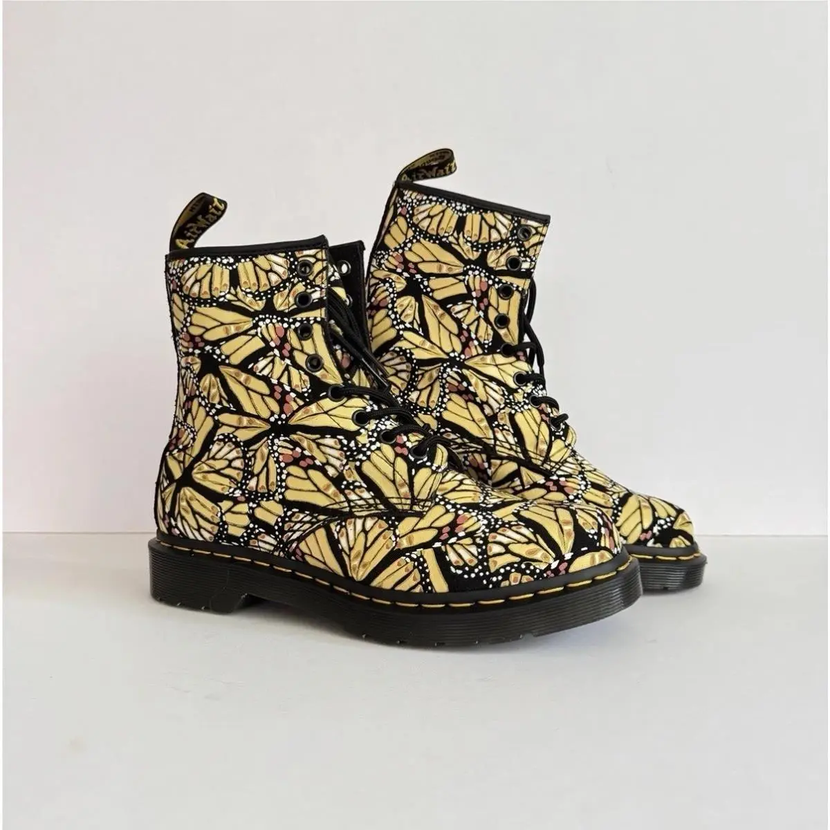 Dr. Martens shoes - Dr. Martens 1460 - Martens - Yellow 0