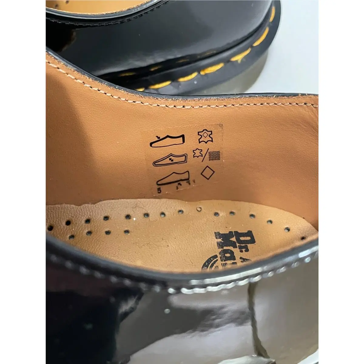 Dr. Martens shoes - Dr. Doc Martens 1461 - Doc Martens - Black 5