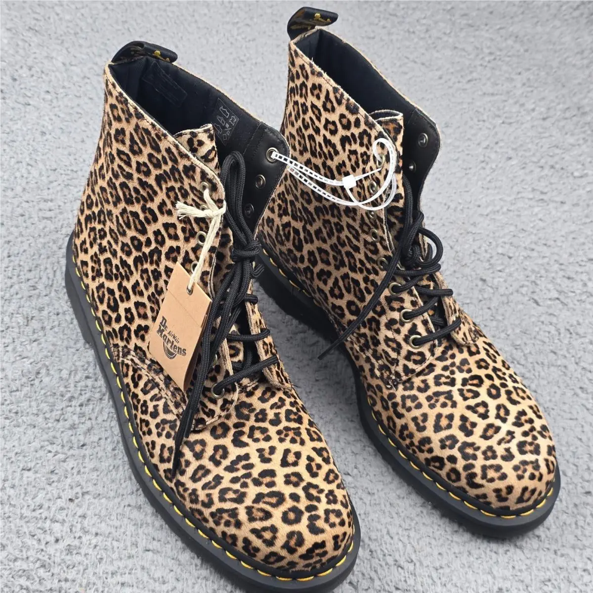 Dr. Martens 1460 Pascal Boots Mens 13 Leopard Print Cow Hair NJ004 CL11Z