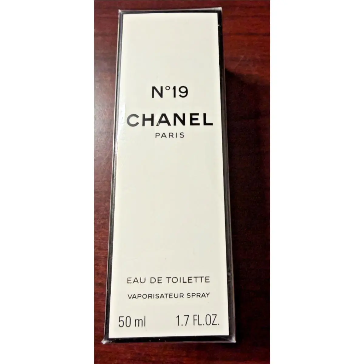 Chanel No 19 Eau De Toilette Spray 50ml 1.7 Fl.oz. - Box