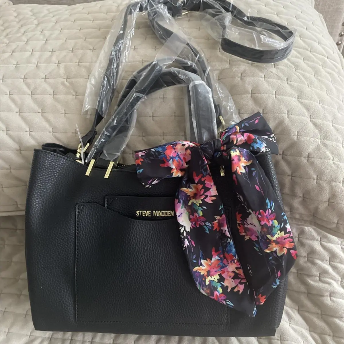 Bparker Black Pebbled Vegan Leather Tote Crossbody Bag w/ Floral Sc by Steve Madden