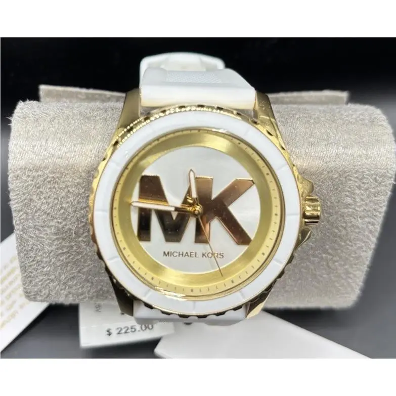 Woman’s Watch White Bin1 by Michael Kors