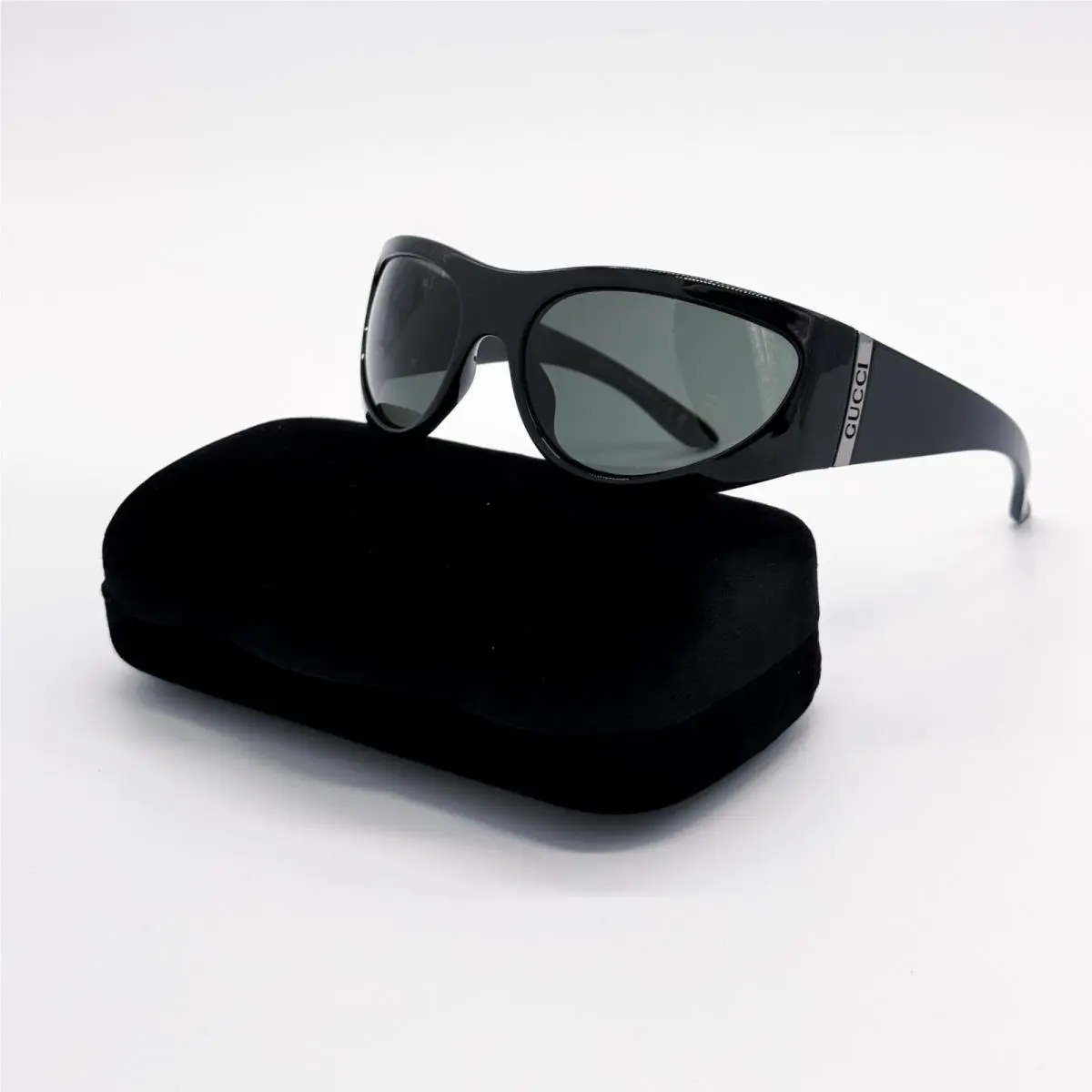 Gucci GG1575S 001 Black Unisex Sunglasses