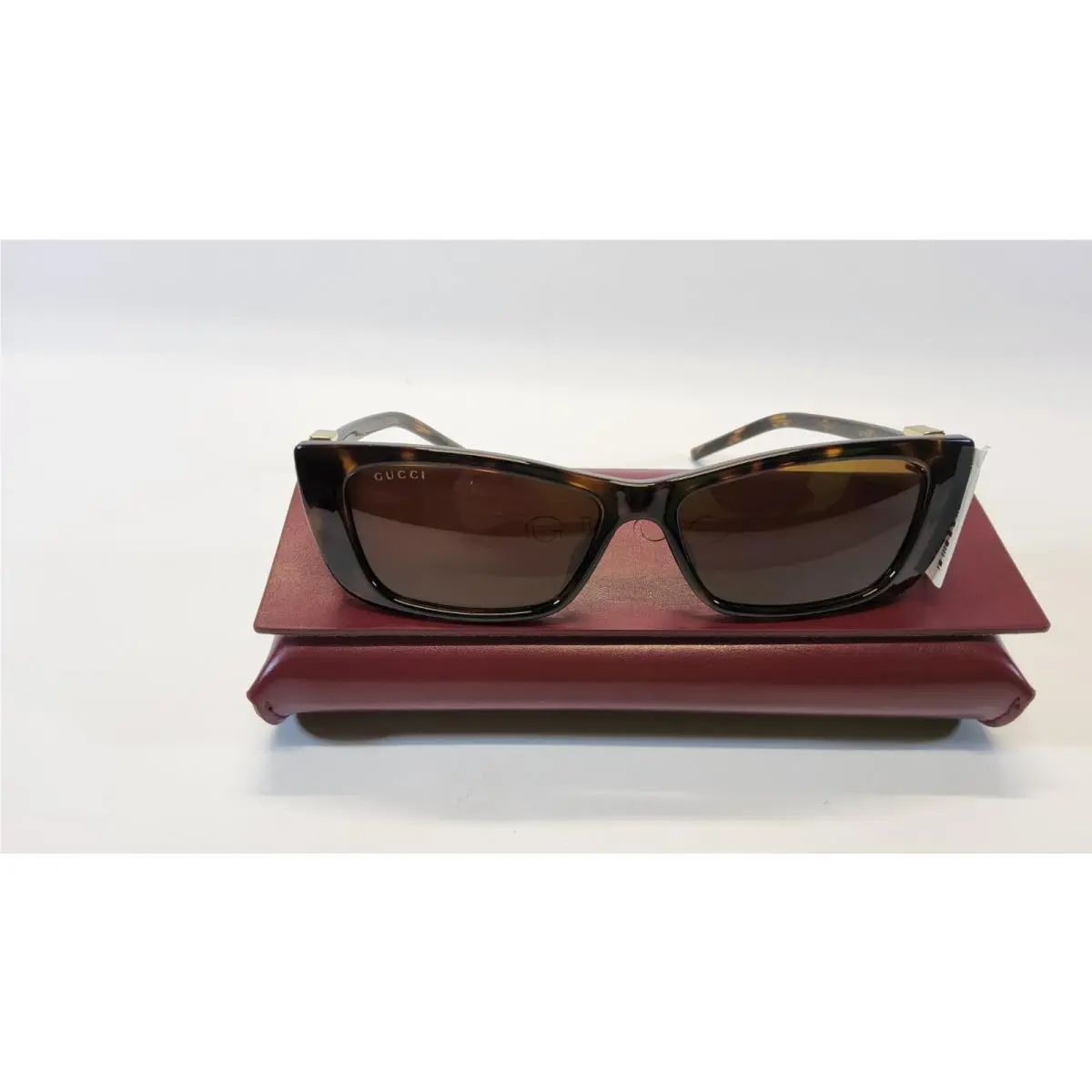 Gucci Womens Tortoise Shell Sungalsses W/original Case