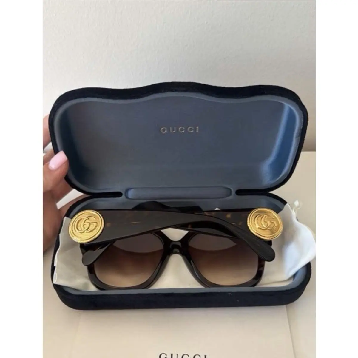 Gucci Interlocking GG Sunglasses Brown Tortoiseshell Gold Logo w/ Case