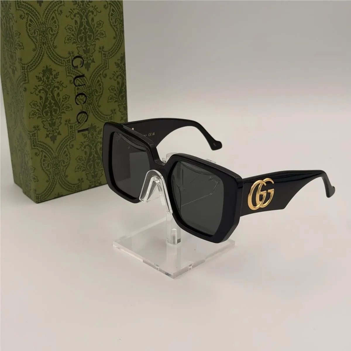 Gucci GG0956S Oversized Square Sunglasses Black Frame Grey Lens Ships Today