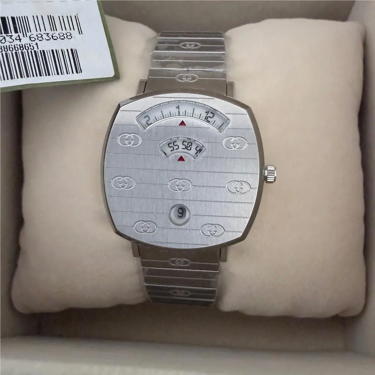Gucci Grip Watch YA157401 Stainless Steel Silver Logo Engraved Swiss Made 38mm