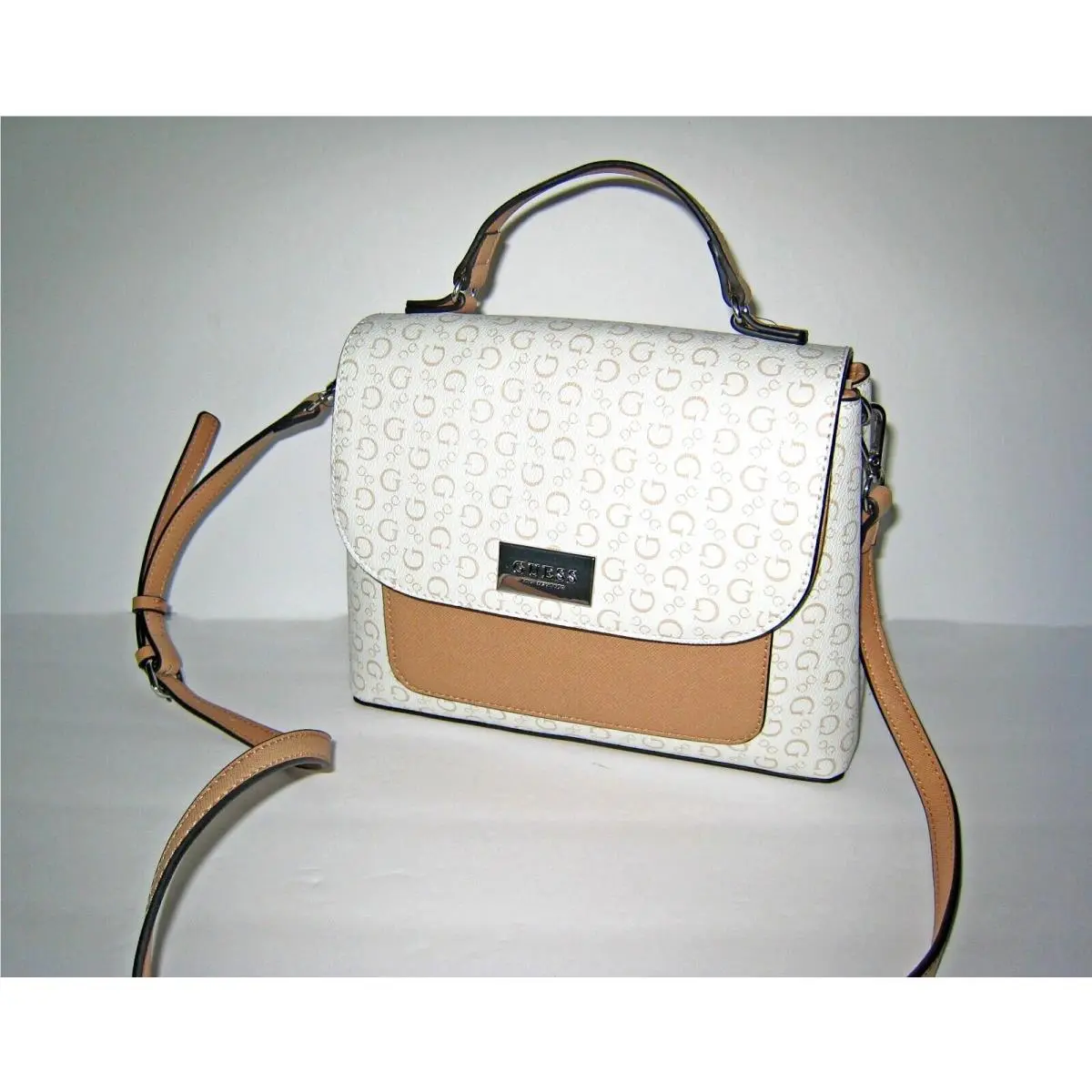 Barrington Logo White Handbag Crossbody Shoulder Handbag by Guess
