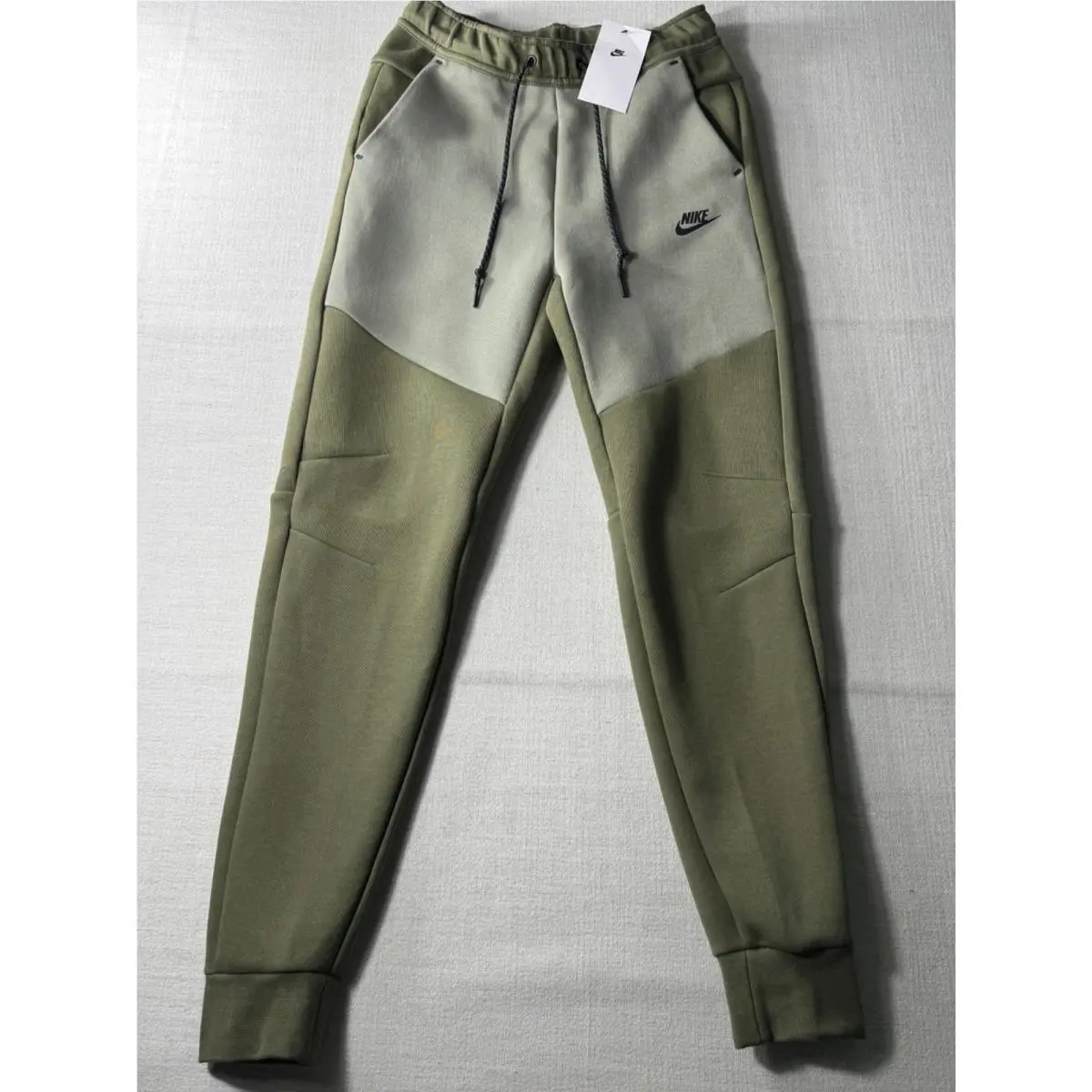 Nike Men’s Tech Fleece Jogger Pants Olive Khaki Small HV0959-222 Sweatpants