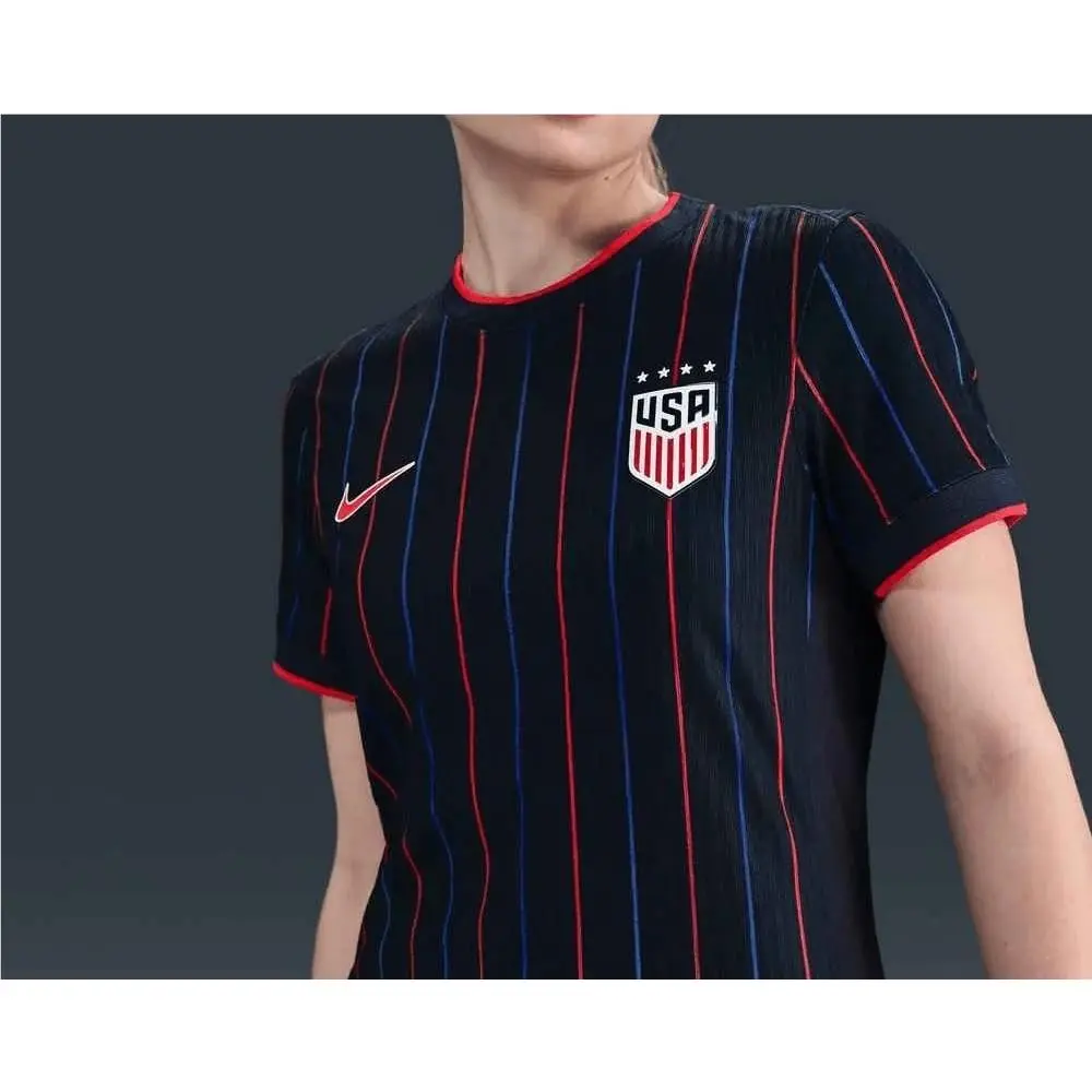 Nike clothing - Obsidian/Challenge Red (UPC: 197602237030) 2