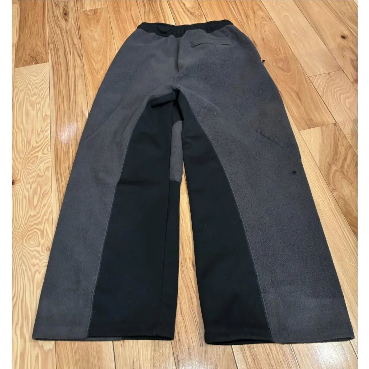 Nike clothing - Black (UPC: 198484450647) 0