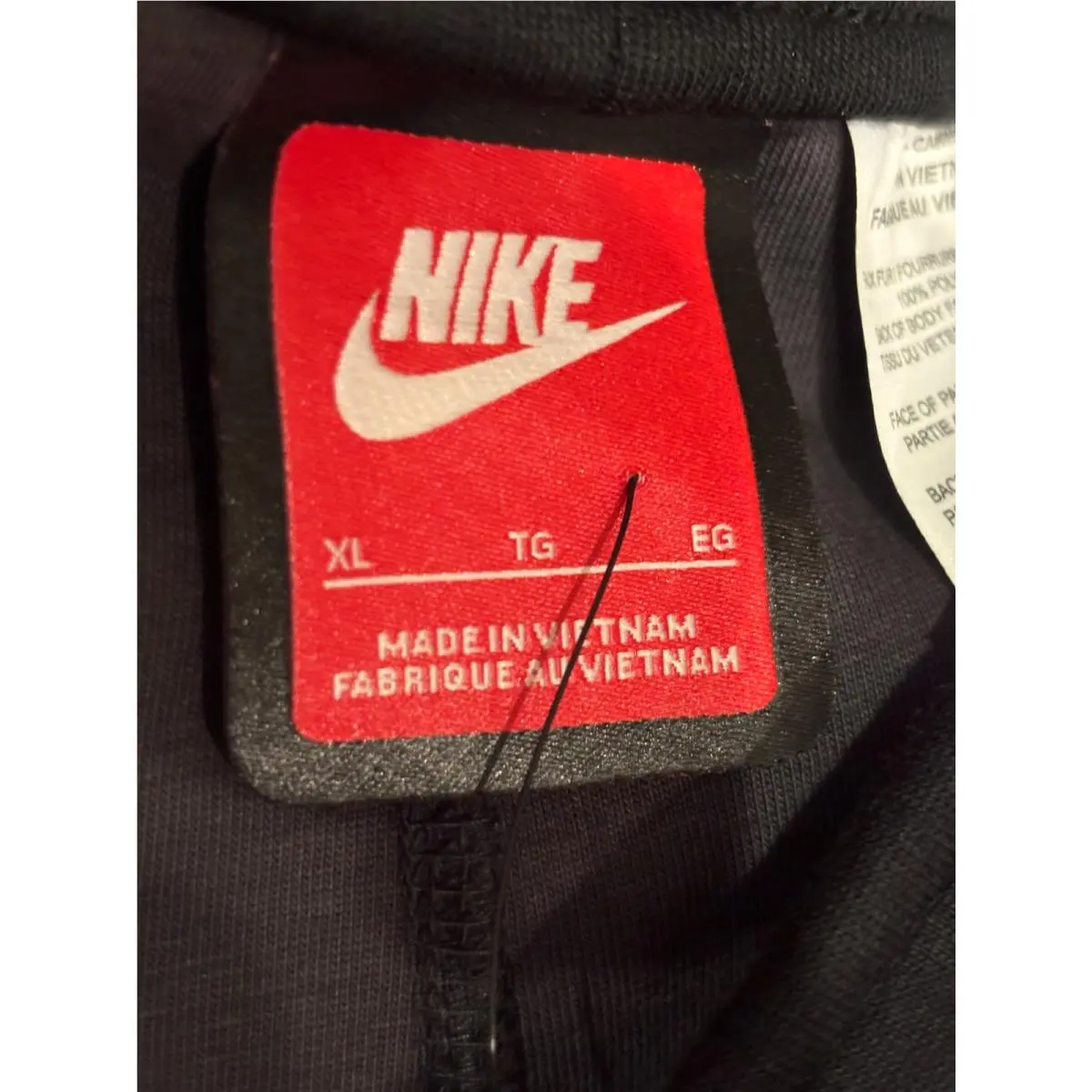 Nike clothing - Black (UPC: 198484450647) 2
