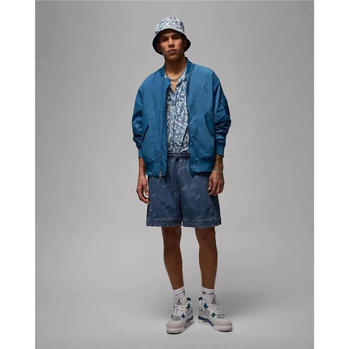 Nike clothing - Blue (UPC: 197594478107) 5