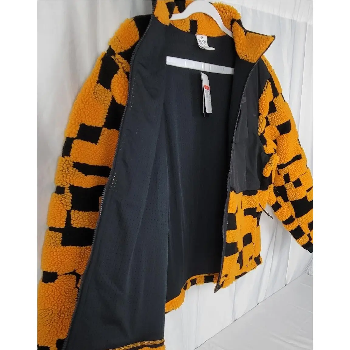 Nike clothing - Therma-FIT Tech - Tech - Orange (UPC: 195242728963) 3