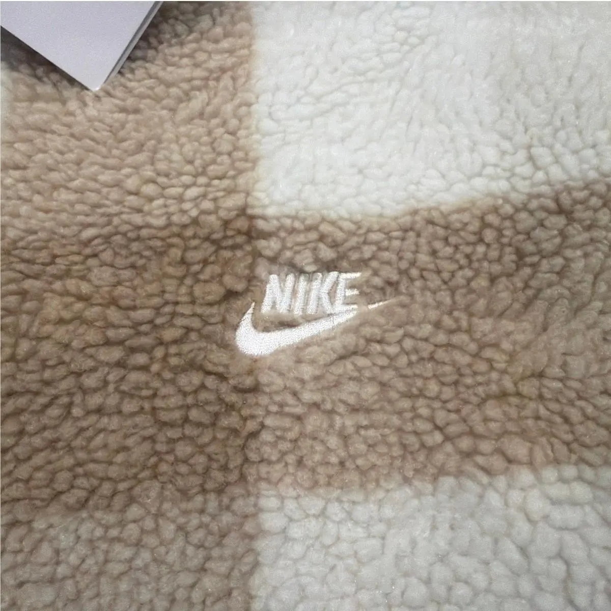 Nike clothing - Tan 1