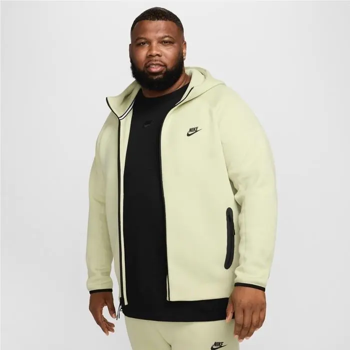 Nike clothing - Green (UPC: 197597276250) 0