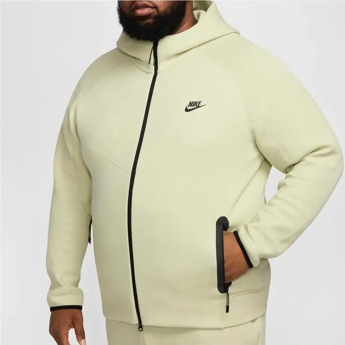 Nike clothing - Green (UPC: 197597276250) 1