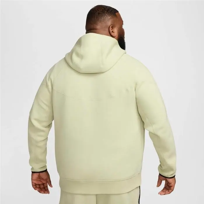 Nike clothing - Green (UPC: 197597276250) 2