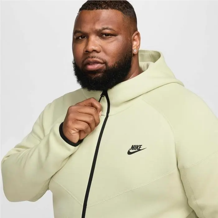 Nike clothing - Green (UPC: 197597276250) 3