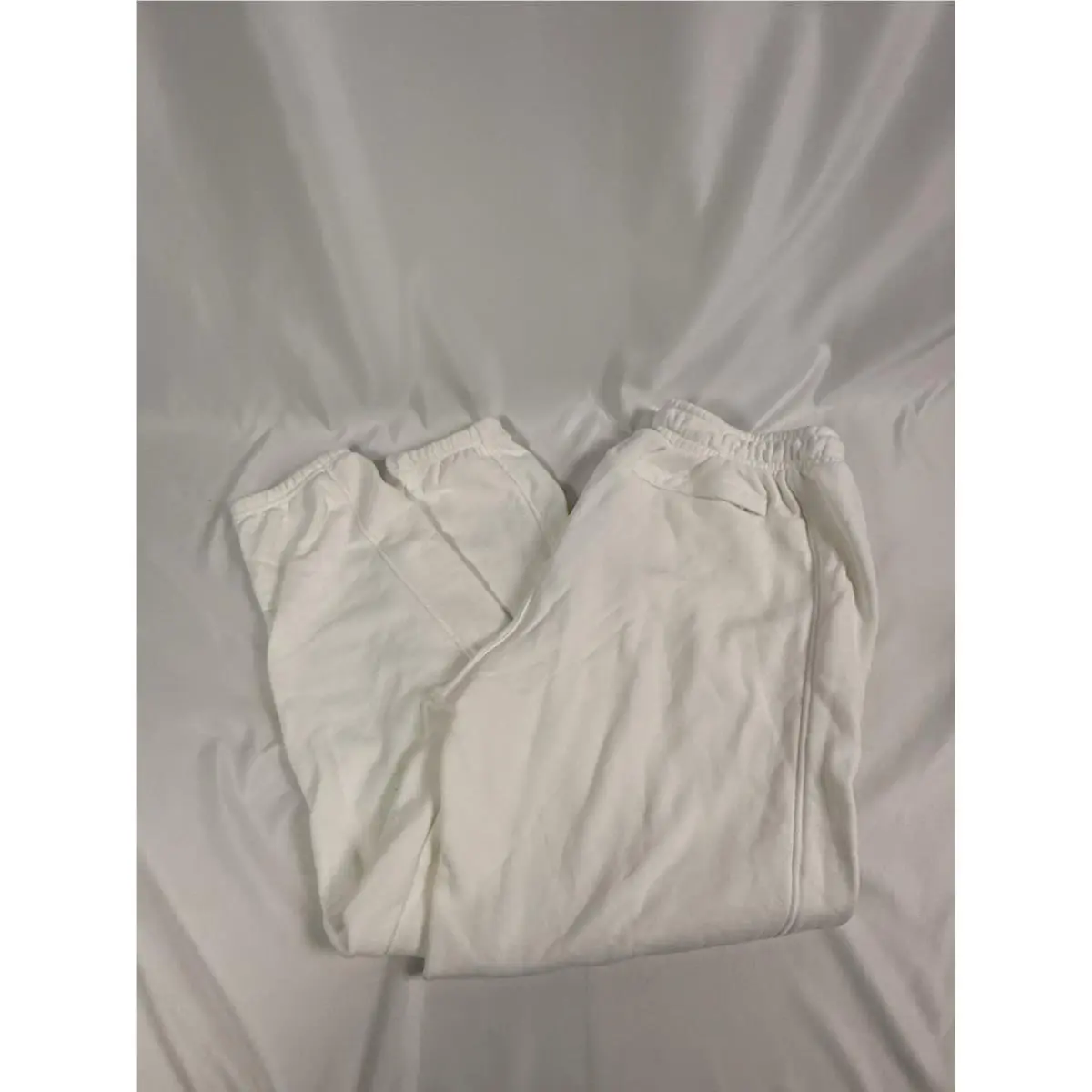 Nike clothing - DQ4202 - DQ4202-101 - White (UPC: 196152485779) 0