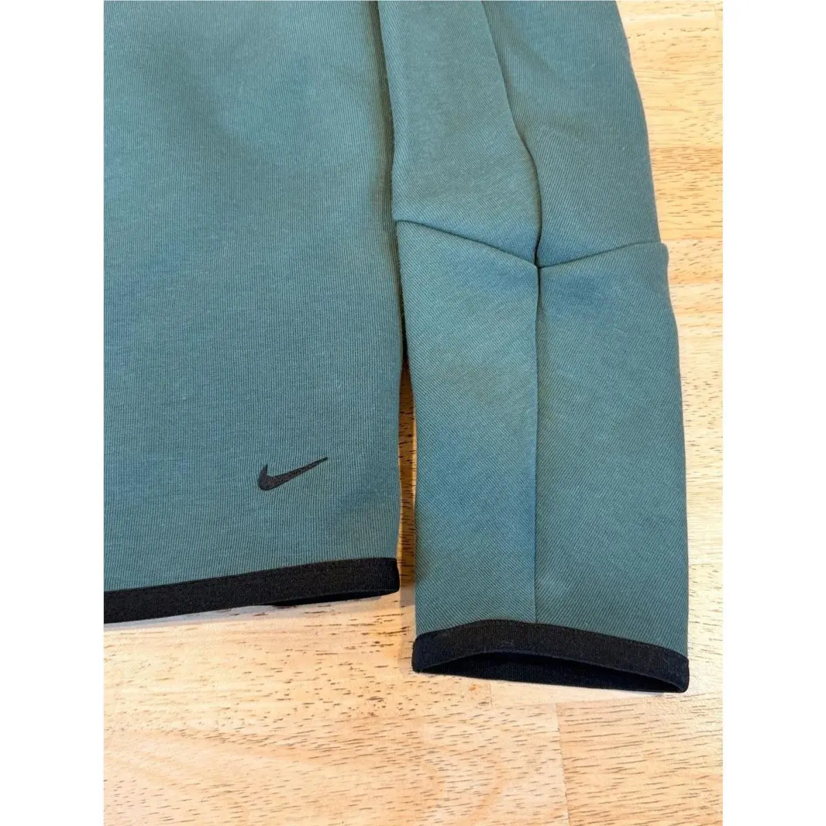 Nike clothing - Green 4