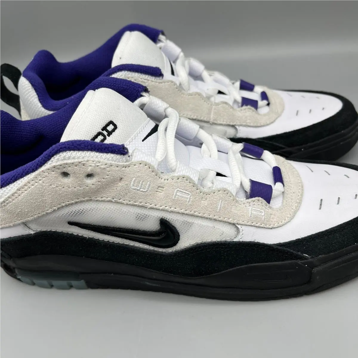 Nike shoes - Ishod Wair Air Max - Ishod Wair Air Max - FB2393-104 - White 10