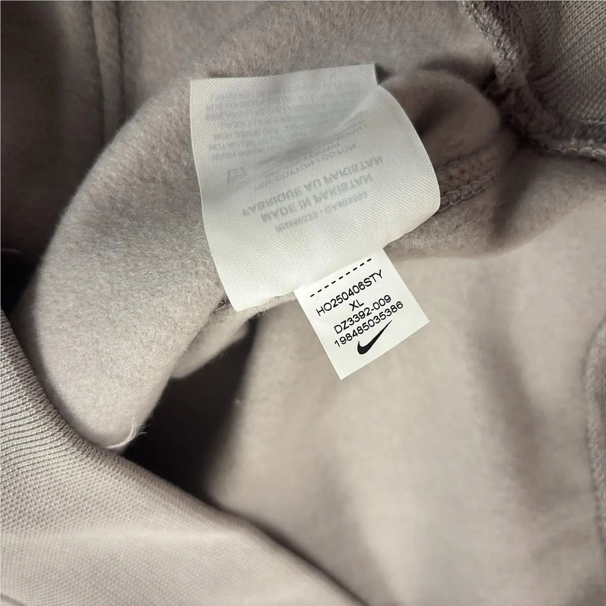 Nike clothing - Gray (UPC: 198485035386) 5