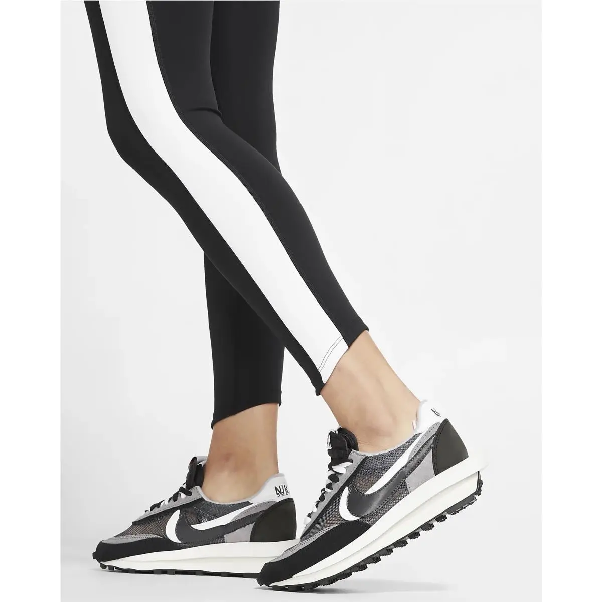 Nike clothing - Black (UPC: 192501906469) 3