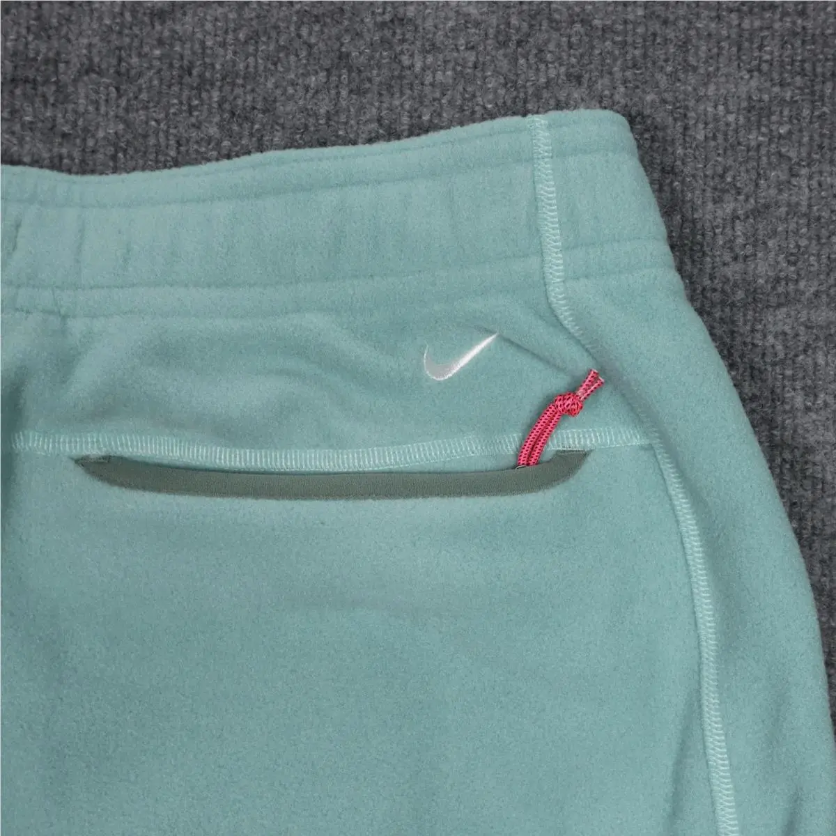 Nike clothing - Green 9