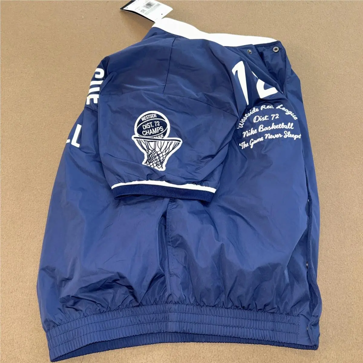 Nike clothing - Navy / White (UPC: 0196973428948) 5