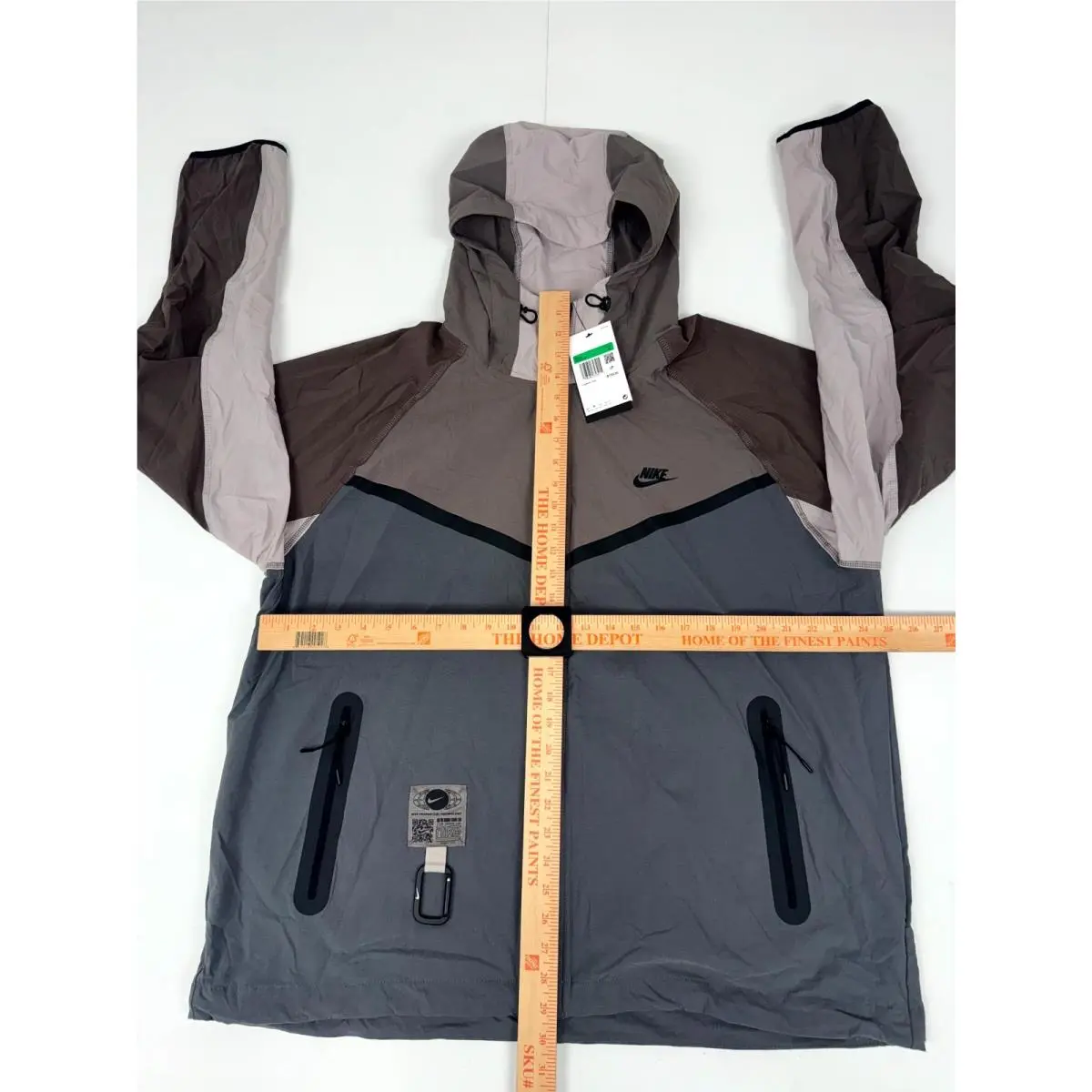Nike clothing - Nike Tech Windrunner Woven Full Zip - IB8956-289 - Black / Cave Stone / College Grey (UPC: 198482653415) 4