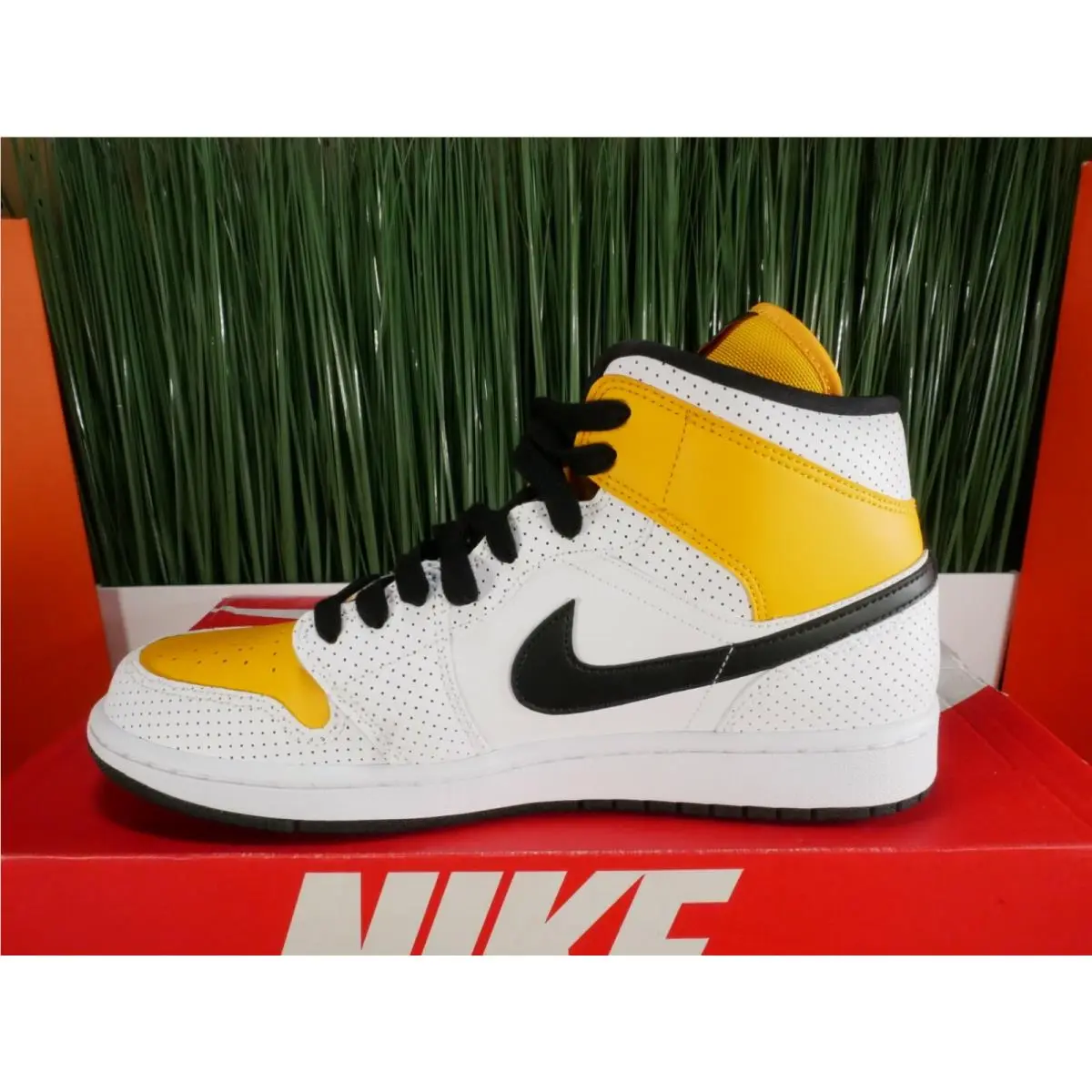 Nike shoes - Air Jordan 1 Mid - Air Mid - White 0