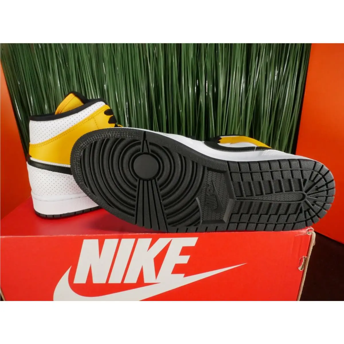 Nike shoes - Air Jordan 1 Mid - Air Mid - White 6