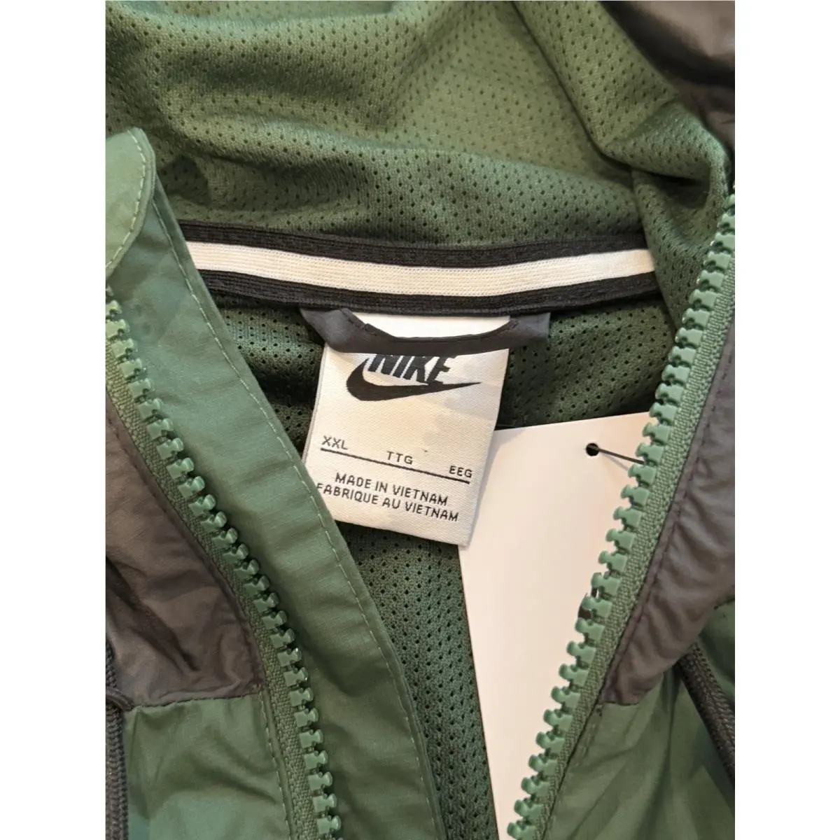 Nike clothing - 727324019 - 727324019 - Green, Black (UPC: 0197599952183) 2