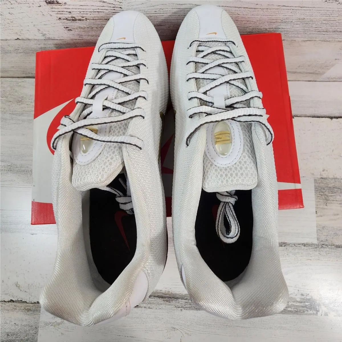 Nike shoes - White 3