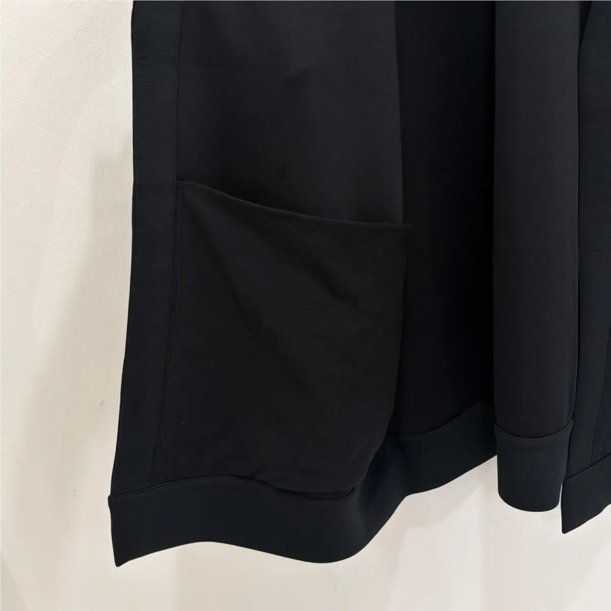 Nike clothing - Nike 24.7 - 010 - Black 3