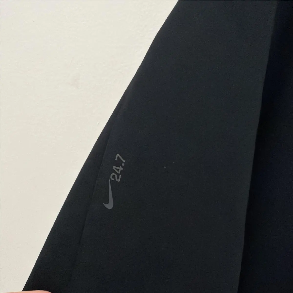Nike clothing - Nike 24.7 - 010 - Black 4