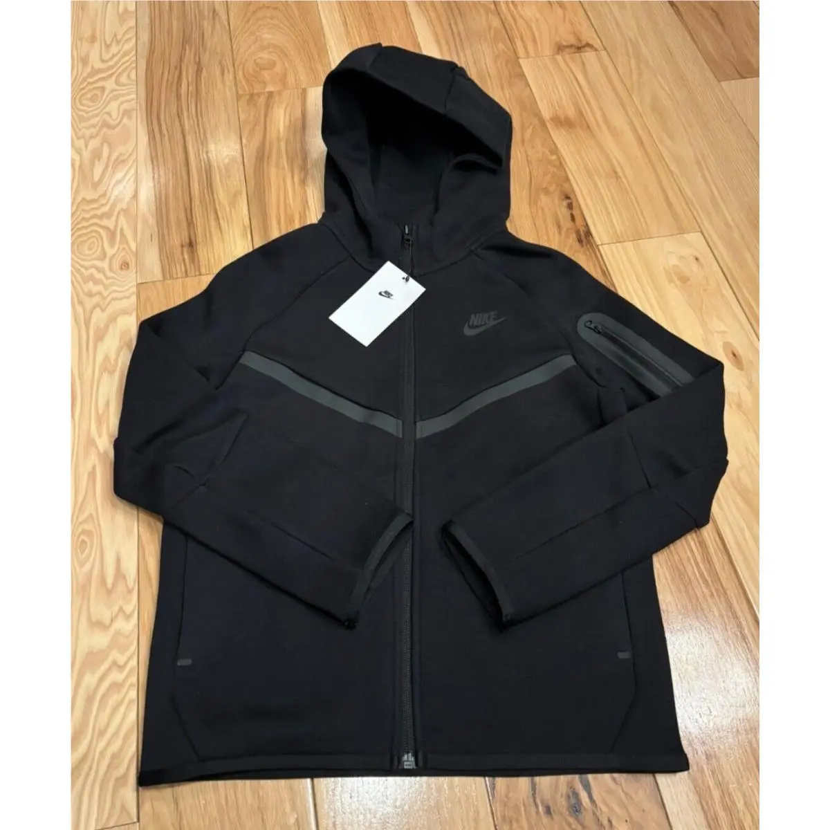 Nike clothing - Black (UPC: 197860424241) 0