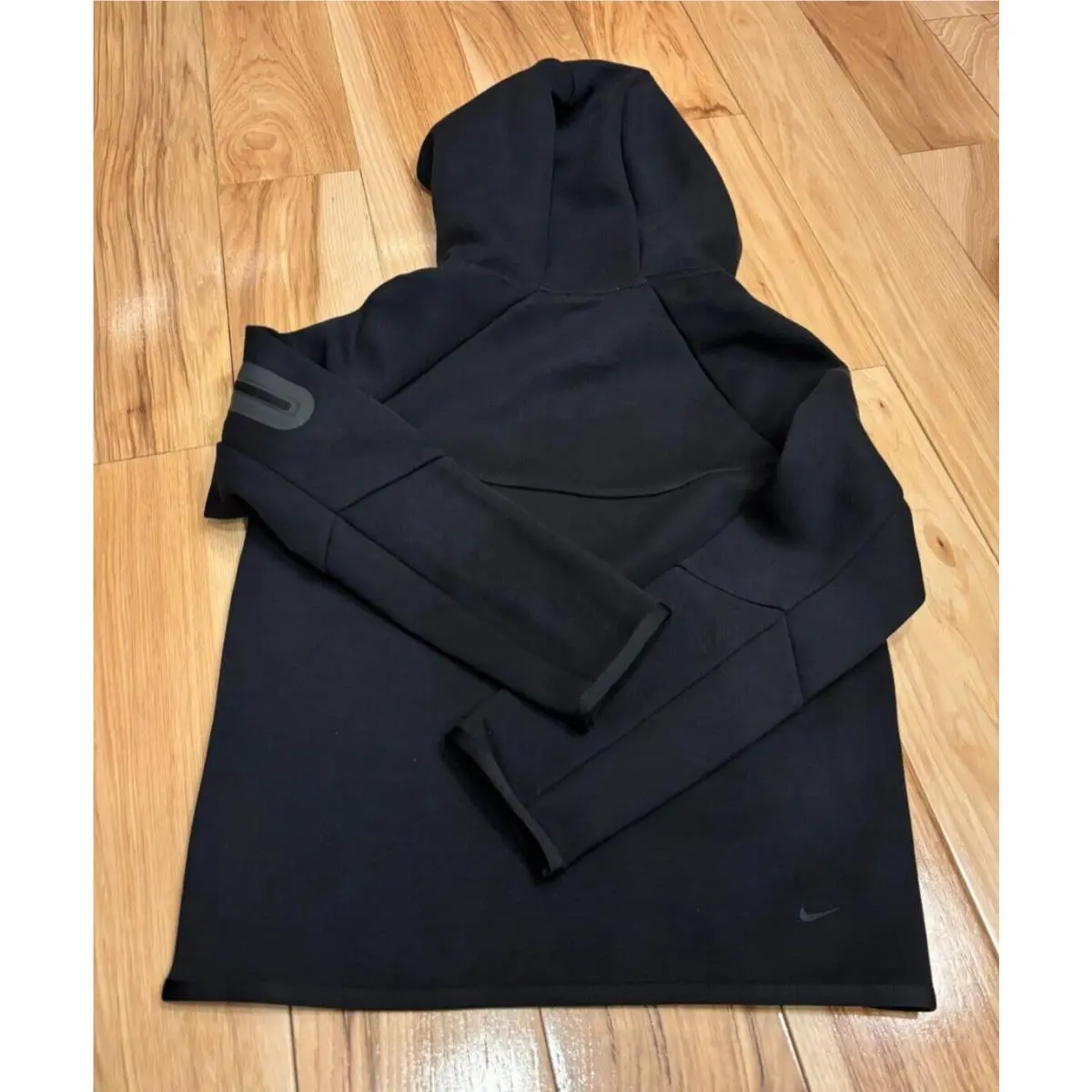 Nike clothing - Black (UPC: 197860424241) 1