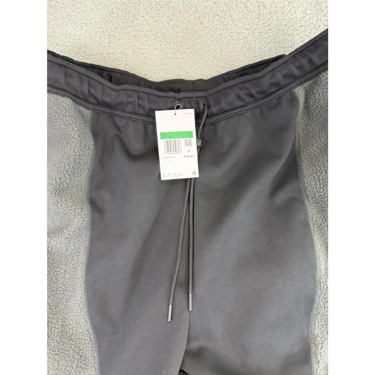Nike clothing - Black 4