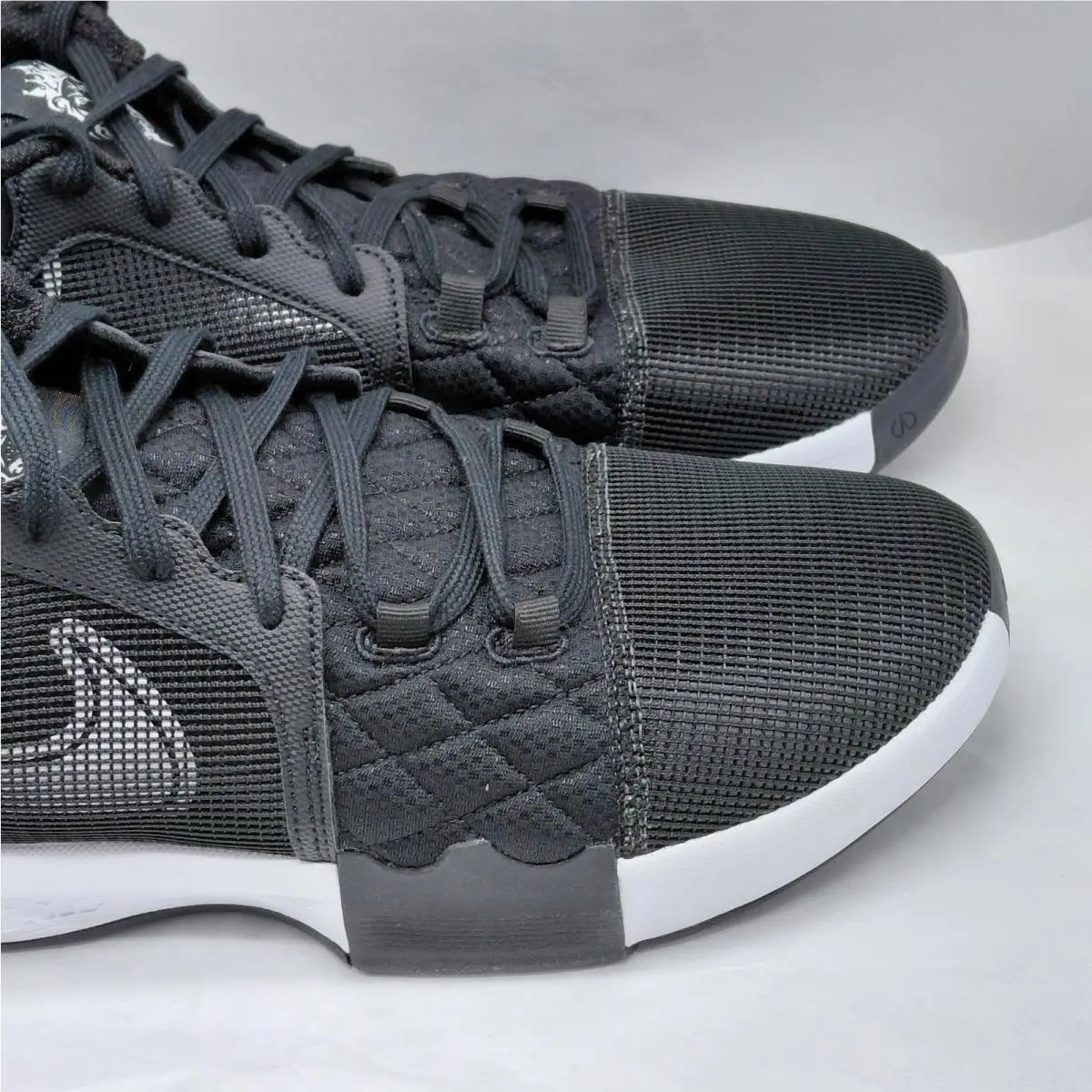 Nike shoes - Nike LeBron Witness - LeBron Witness - Black 4